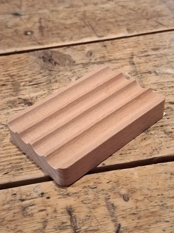 Modern hemutre soap tray